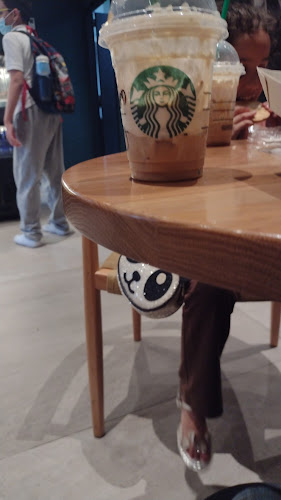 Comentarii opinii despre Starbucks Plaza Doral