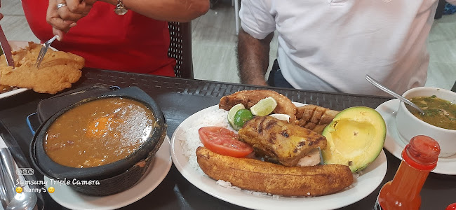 Restaurante El Bochinche Cenadero