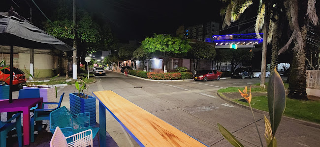 Opinii despre Santorini în Barrancabermeja - Gastronomía y hostelería