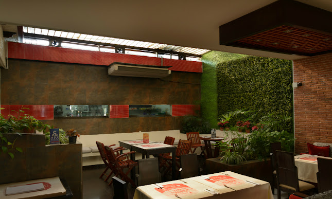 Centro Comercial Caracoli., Boulevard del Parque Local 502B, Floridablanca, Santander