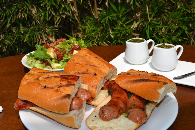 La Tres Uno · Parrilla