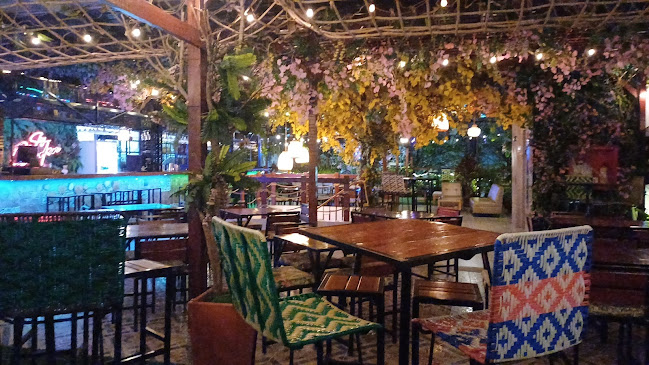 Skygarden Rooftop - Gastronomía y hostelería