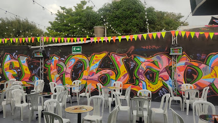 El Poblado Pescaíto Bar