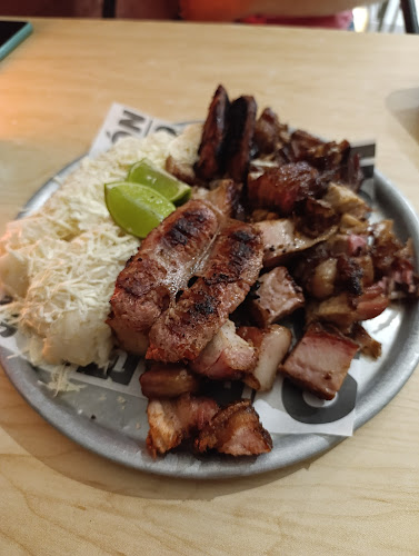 Opinii despre Sazon y Carbon în Santa Marta - Gastronomía y hostelería