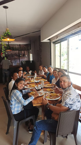 Opinii despre Carlys Parrilla Turbaco în Turbaco - Gastronomía y hostelería