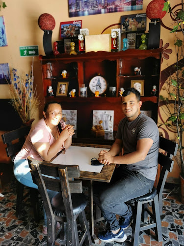 Comentarii opinii despre Cafe Bar D'Floré