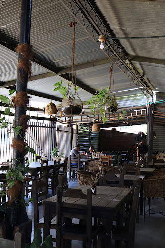 al carmen 200 mts abajo del cai del carmen, Tv. Oriental, Floridablanca, Santander