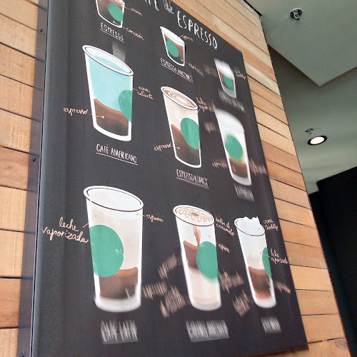Opinii despre Starbucks Torre 95 în Bogotá - Gastronomía y hostelería