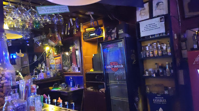 Opinii despre Martyn's Bar and Taberna Since 1983 în Cali - Gastronomía y hostelería