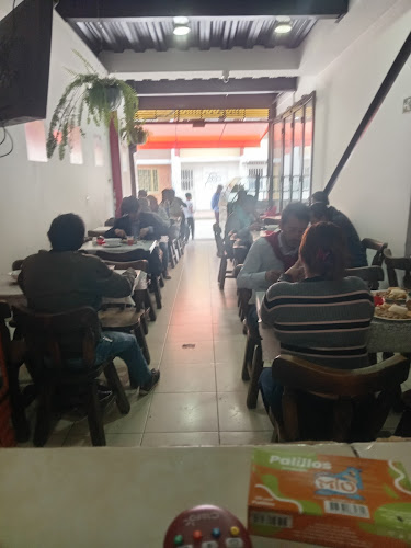 Opinii despre Piqueteadero y restaurante MACADAMIA în Funza - Gastronomía y hostelería