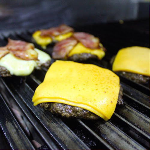 En el 23 parrilla - Gastronomía y hostelería