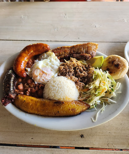 Opinii despre Rancho Madero - Marinilla în Marinilla - Gastronomía y hostelería