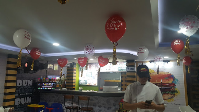 MISTER BURGER FLORENCIA - Gastronomía y hostelería