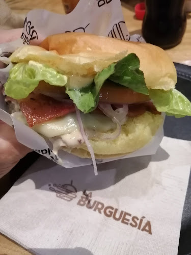 Burguesía Snack Bar