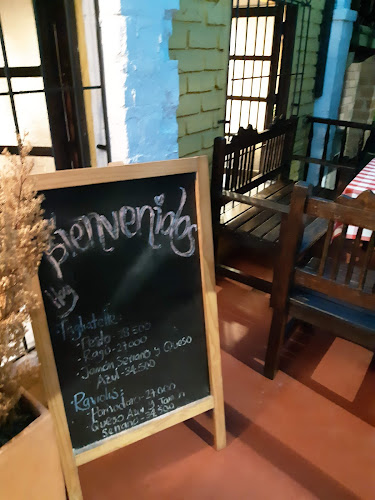 Rusticana Trattoria - Gastronomía y hostelería