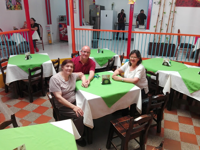 Restaurante La Rochela Montenegro - Gastronomía y hostelería