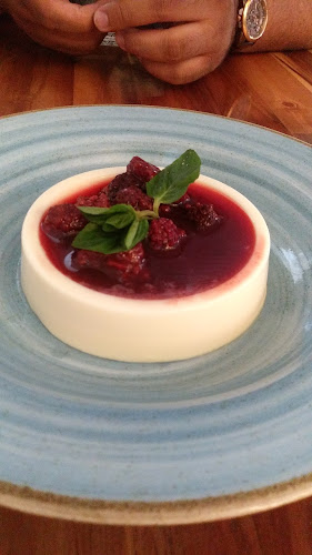 Comentarii opinii despre Tortelli Peñón