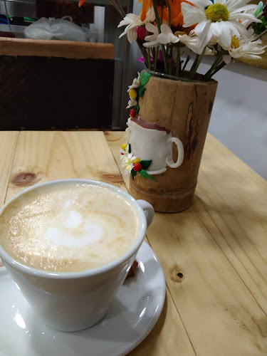 Carluccio's Coffee Shop - Armenia