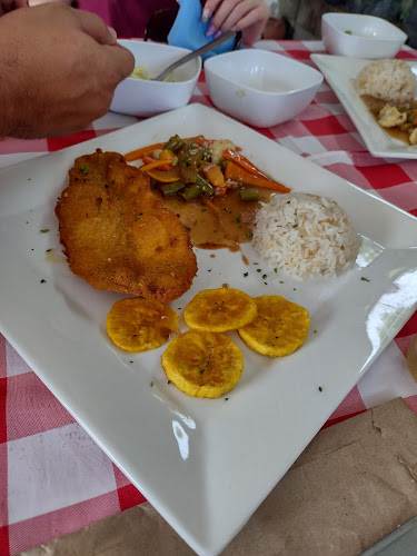 Opinii despre La Olla de Barro Restaurante în Cartago - Gastronomía y hostelería