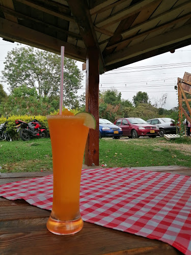 Comentarii opinii despre PIKNIC PARRILLA BAR