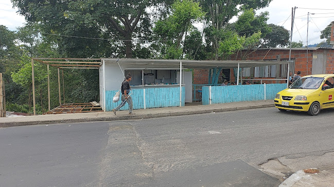 AGUAMARINA, Carnes, pescados y mariscos. - Gastronomía y hostelería