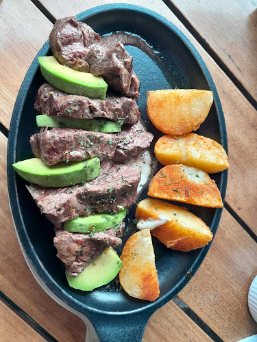 Cra. 14 #14, Armenia, Quindío