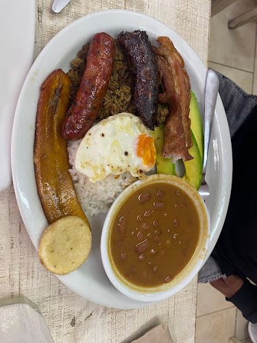 Restaurante Carbón de leña Envigado - Gastronomía y hostelería