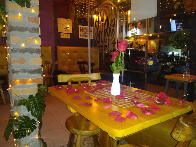 QKRA PUB Food and beer