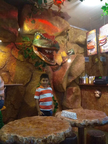 Mr. Layton Burger Facatativá