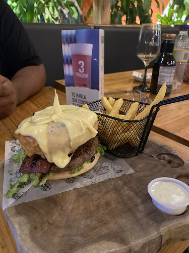 Opinii despre RUTA 24 Restaurante - Cafe în Calarcá - Gastronomía y hostelería