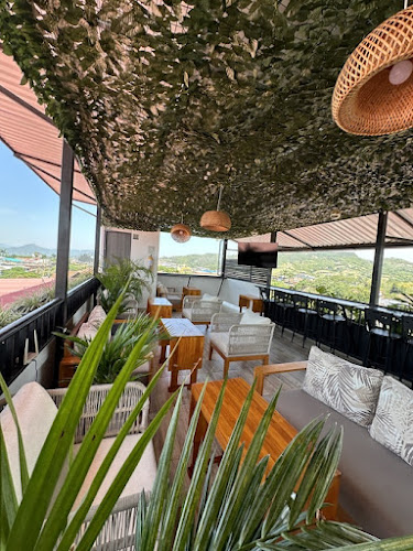 Rooftop Gastro Bar Hotel Le Falep - Anapoima