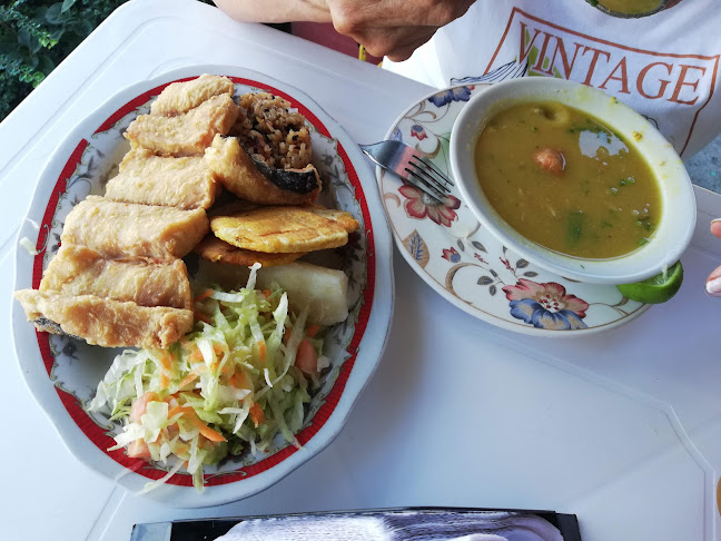 Comentarii opinii despre Restaurante Frutos del Puerto