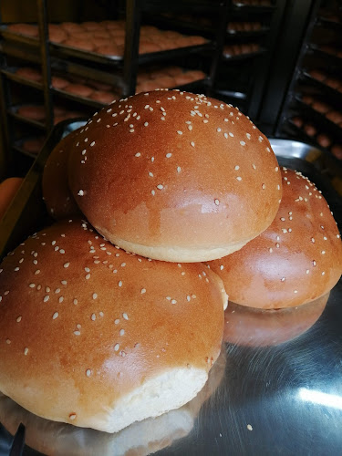 Opinii despre Rico hojaldre panadería y pastelería în Tunja - Gastronomía y hostelería