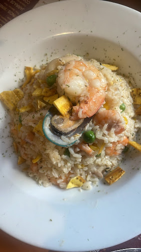 Opinii despre Restaurante y bar La Perla în Santa Marta - Gastronomía y hostelería