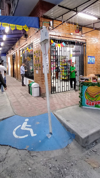 Licores | Tienda y Licores 24/7 | Estanquillo