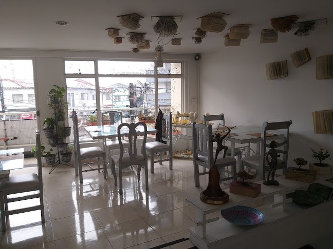 Comentarii opinii despre Living Manizales