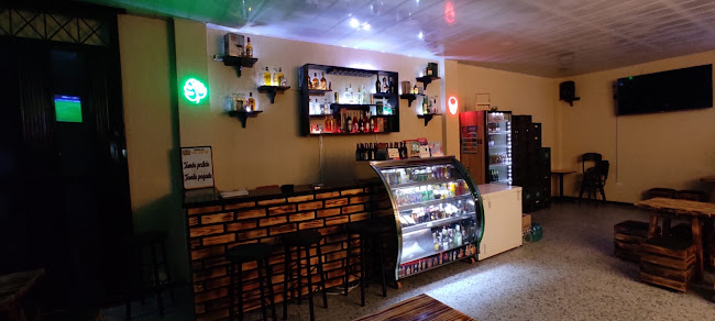 Bar Bongaloo Licores - Gastronomía y hostelería