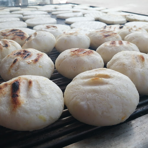 AREPAS GOURMET GUSTIN