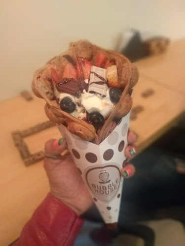 Bubble House Waffles - Mosquera