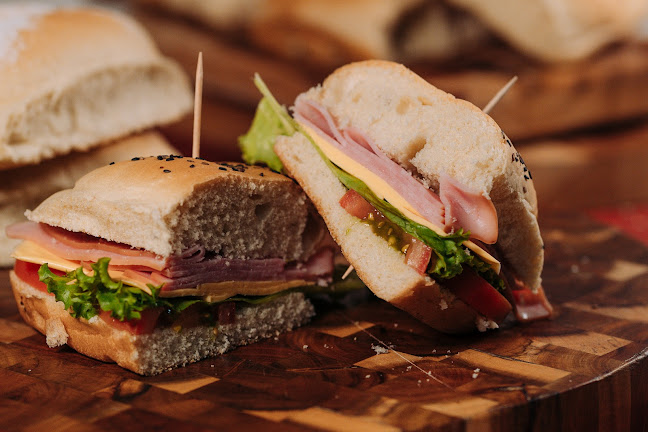 Opinii despre Horneamos Tradición y Café în Guarne - Gastronomía y hostelería