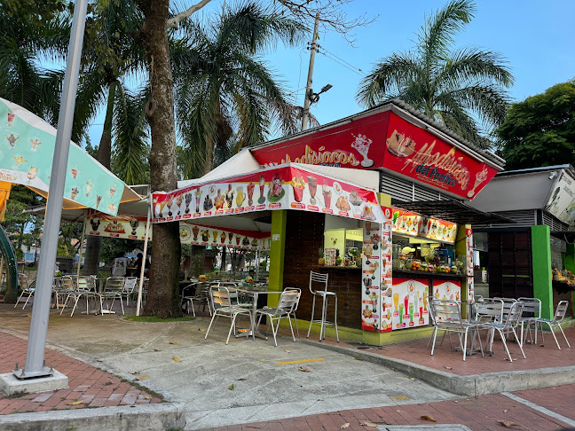 Bulevar Negocios Venta De Salpicon Frutas. Oriilas Rio Tulua.