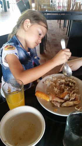 Comentarii opinii despre Luna`s Parrilla Bar