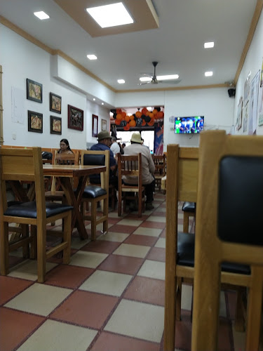 Opinii despre Cafetería y Restaurante Santa Clara în La Ceja - Gastronomía y hostelería