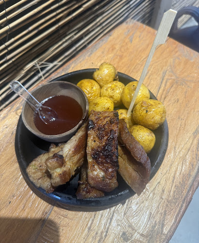 Cruz Blanca Colonial - Girón