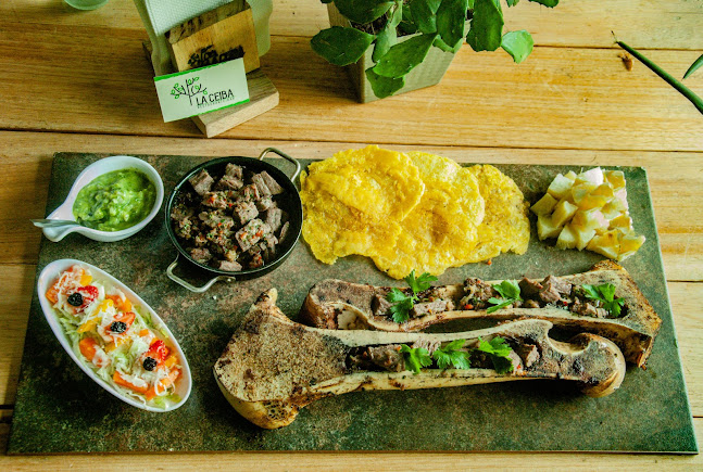 La Ceiba Restaurante Bar.