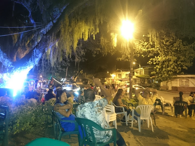 Comentarii opinii despre Cafe a lomo de mula