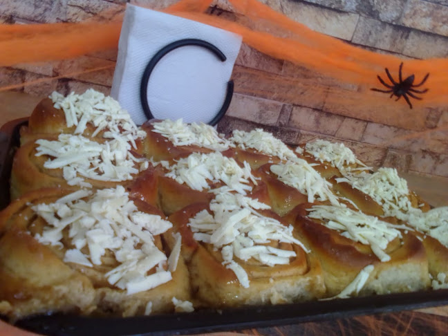 Comentarii opinii despre Panadería y Repostería Amigos de Iriel