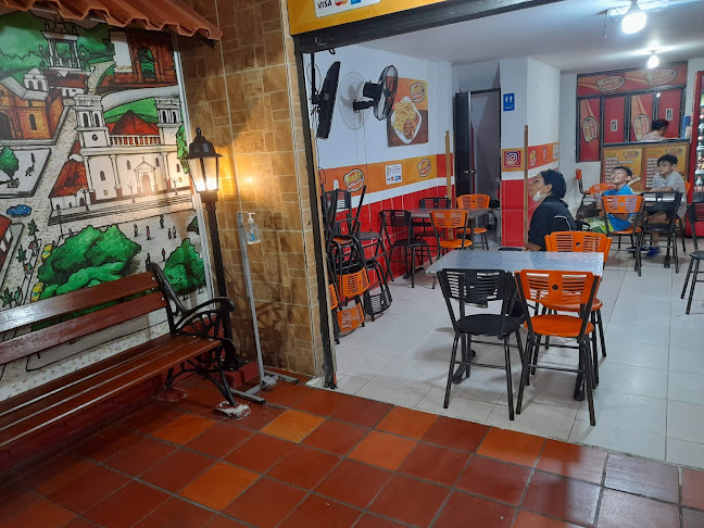 Opinii despre Yardis Comidas Rapidas în Girón - Gastronomía y hostelería