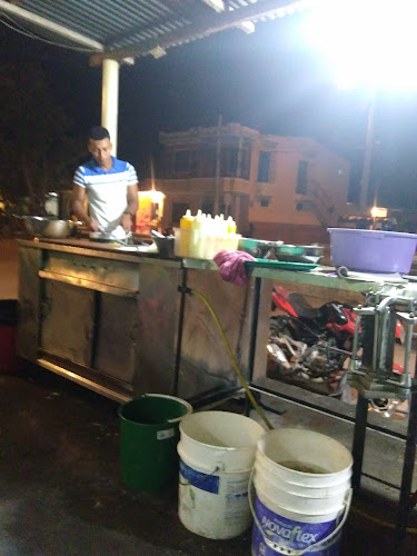 Opinii despre Comidas Rápidas Qué? Yo No Como în Ciénaga - Gastronomía y hostelería