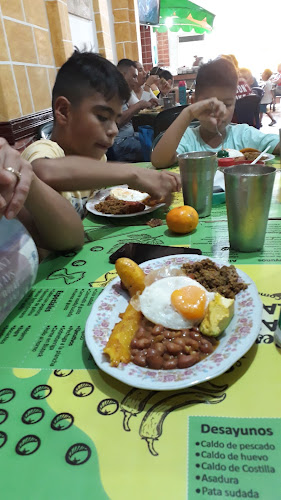 Restaurante La Hormiga tipico colombiano - Gastronomía y hostelería